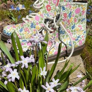 Vintage Limited Edition Floral Dr Martens NEVER Worn